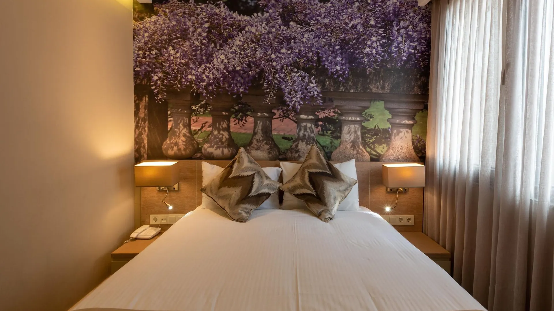 Riva'S Moda Istanbul Turkey